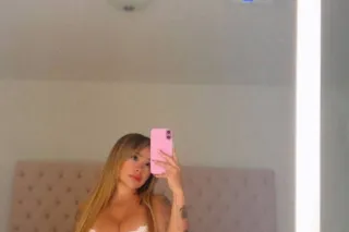 Heyy I’m CHAVA 💦 soaked & horny af, tight body ready to get fucked hard 😈 crazy cheap rates  text me now, I need it bad 🍆🍑 - Image 2